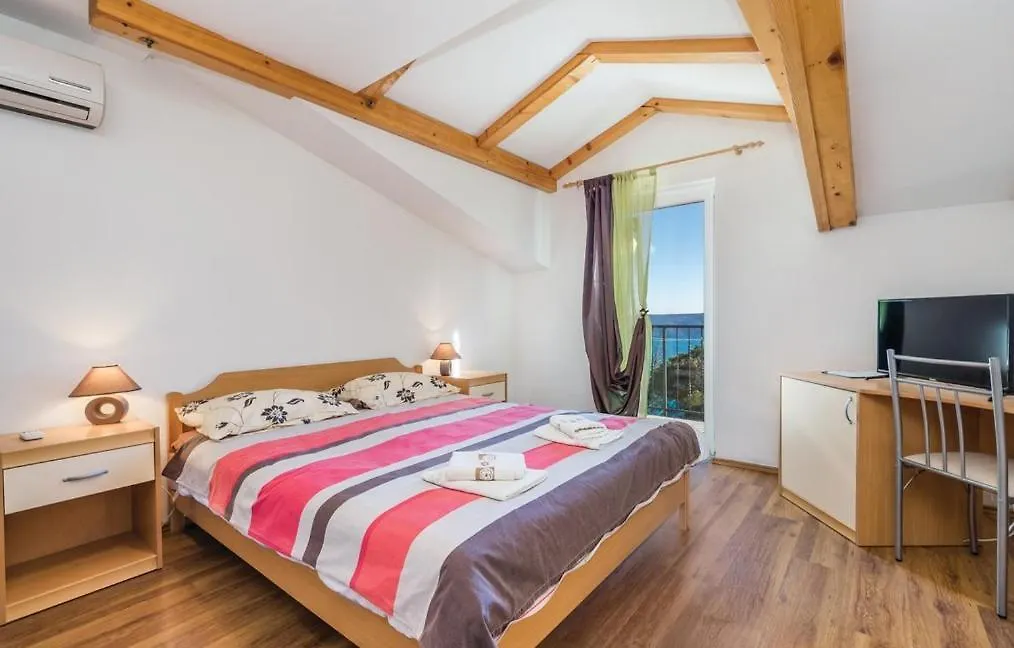 Apartments Franelli Brseč