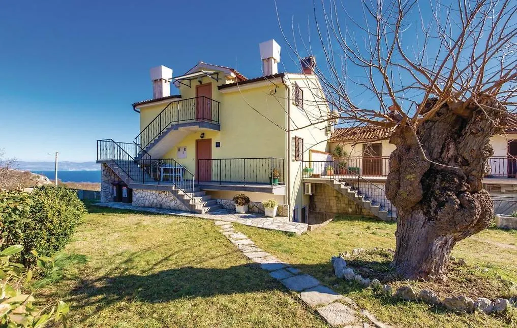 Apartments Franelli Brseč
