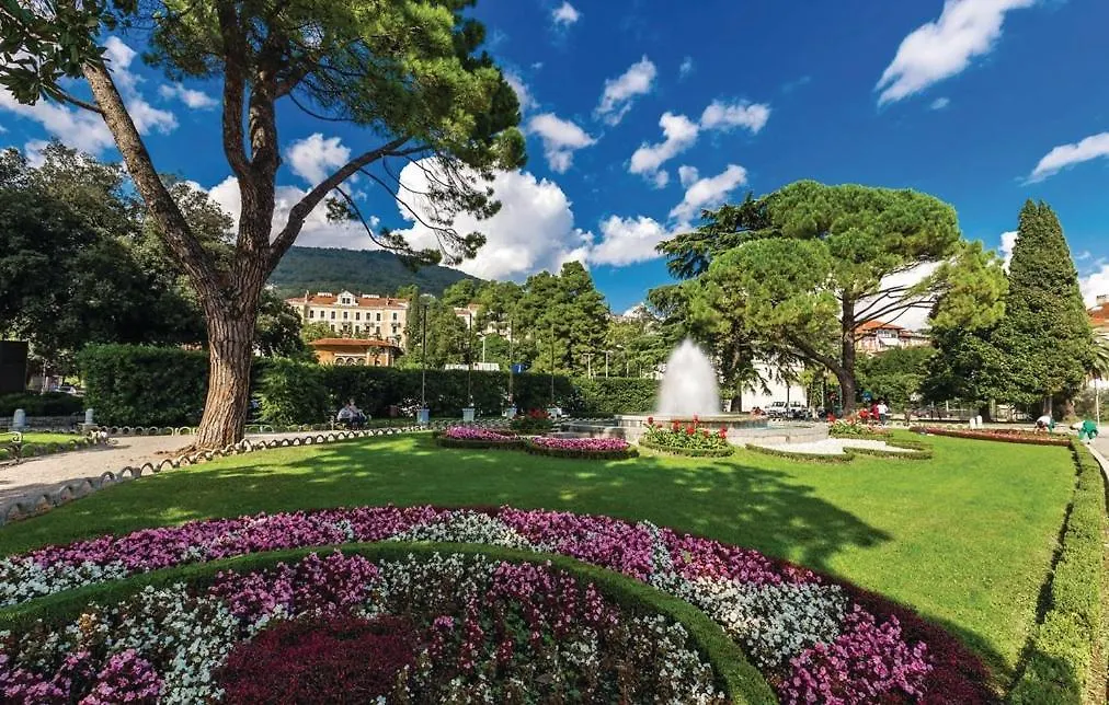 Apartments Franelli Brseč