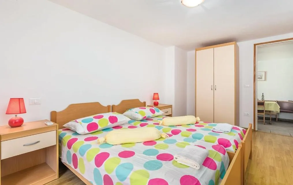 Apartments Franelli Brseč